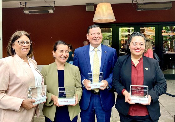Assemblyman Rudy Salas accepts Health Center Champion Award
